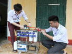 Two students invented a steel cutting - welding machine with water